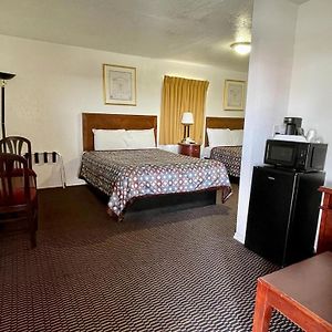 Queen Room Two Queen Beds